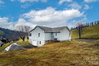 7215 Hwy 421 Highway N, Vilas, NC 28692 - Photo 44