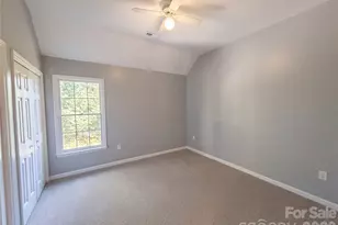 5609 Fairvista Dr, Charlotte, NC 28269 - Photo 18