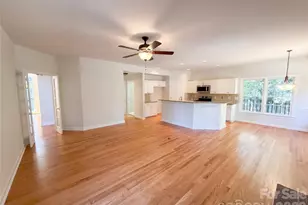 5609 Fairvista Dr, Charlotte, NC 28269 - Photo 4
