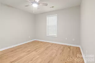 140 Clara Dr, Statesville, NC 28677 - Photo 22