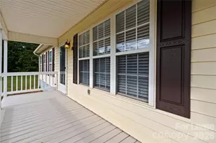 140 Clara Dr, Statesville, NC 28677 - Photo 4