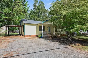 3917 Lake Rd, Charlotte, NC 28269 - Photo 2