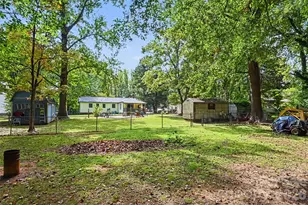3917 Lake Rd, Charlotte, NC 28269 - Photo 18