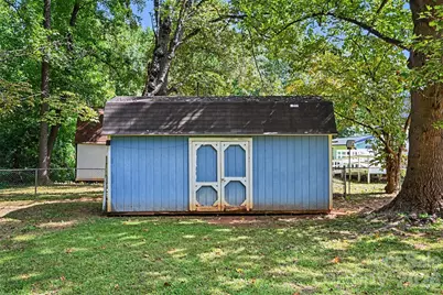 3917 Lake Road, Charlotte, NC 28269 - Photo 16