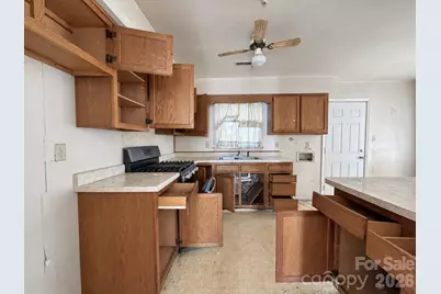 2636 Dalecrest Drive, Charlotte, NC 28269 - Photo 6