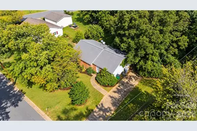 2636 Dalecrest Drive, Charlotte, NC 28269 - Photo 16