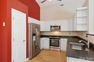 103 Amelia Dr, Hendersonville, NC 28792 - Photo 12