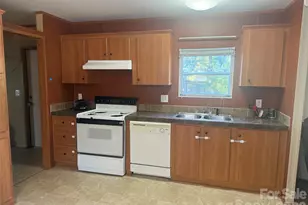 307 Rustling Oaks Rd, Kershaw, SC 29067 - Photo 6