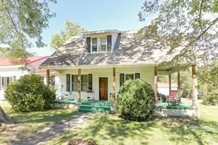 44 B St, East Flat Rock, NC 28726 - Photo 1