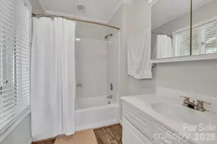 573 Watauga St, Newland, NC 28657 - Photo 24