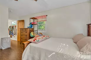 573 Watauga St, Newland, NC 28657 - Photo 16