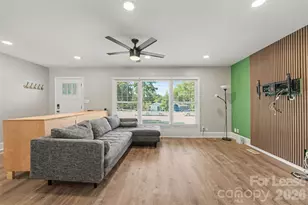 447 E Woodlawn Rd, Charlotte, NC 28209 - Photo 2