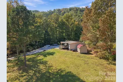 375 Lanning Mill Road, Hendersonville, NC 28792 - Photo 10