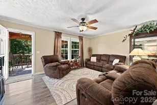 375 Lanning Mill Rd, Hendersonville, NC 28792 - Photo 18