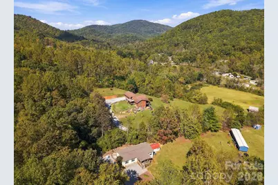 375 Lanning Mill Road, Hendersonville, NC 28792 - Photo 14