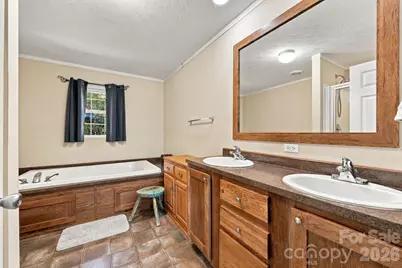 375 Lanning Mill Road, Hendersonville, NC 28792 - Photo 30