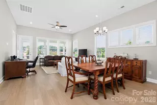 4404 Moxie Wy, Charlotte, NC 28215 - Photo 18