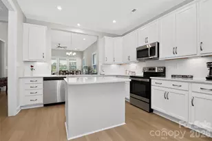 4404 Moxie Wy, Charlotte, NC 28215 - Photo 16