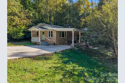 913 Dorothy Street, Hendersonville, NC 28791 - Photo 1