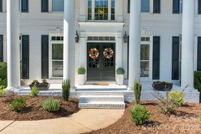 8634 Woodmere Crossing Drive, Charlotte, NC 28226 - Photo 4