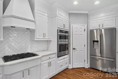 8634 Woodmere Crossing Drive, Charlotte, NC 28226 - Photo 14