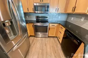 718 Trade St, Charlotte, NC 28202 - Photo 6