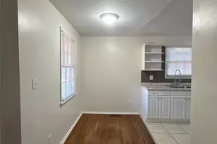 5135 Grapevine Dr, Charlotte, NC 28217 - Photo 4