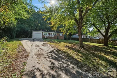 306 Hubbard Street, Lincolnton, NC 28092 - Photo 4