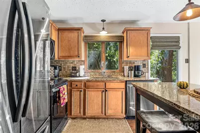 126 Garden Court, Fletcher, NC 28732 - Photo 10
