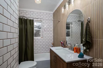407 3rd Avenue SE, Hickory, NC 28602 - Photo 10