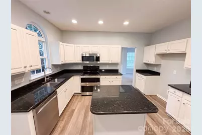 9339 Autumn Applause Drive, Charlotte, NC 28277 - Photo 4