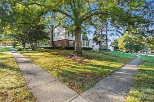 4701 Farm Pond Ln, Charlotte, NC 28212 - Photo 22