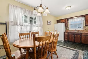 4701 Farm Pond Ln, Charlotte, NC 28212 - Photo 4