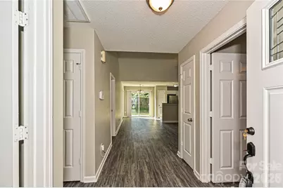 1610 Forest Stream Court, Charlotte, NC 28213 - Photo 2