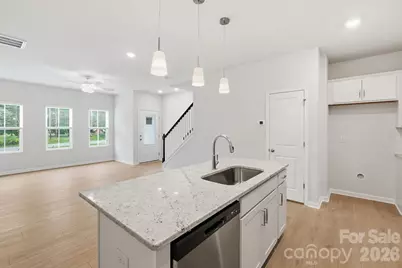 4632 Lakeview Road #6, Charlotte, NC 28216 - Photo 4