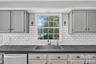 12427 Woodside Falls Road, Pineville, NC 28134 - Photo 18
