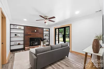 6131 Coach Hill Lane, Charlotte, NC 28212 - Photo 16