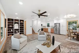 6131 Coach Hill Ln, Charlotte, NC 28212 - Photo 8