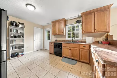 640 Diamondhead Drive, Lenoir, NC 28645 - Photo 8