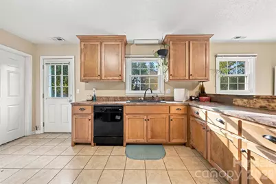 640 Diamondhead Drive, Lenoir, NC 28645 - Photo 12