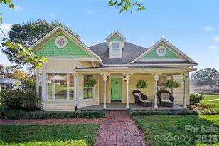 743 S College Ave, Newton, NC 28658 - Photo 1