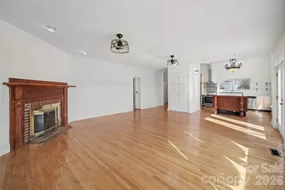 743 S College Avenue, Newton, NC 28658 - Photo 6
