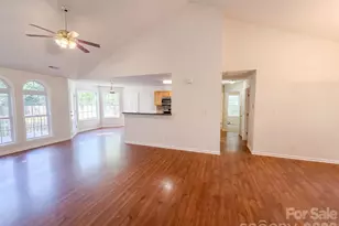4315 Enoch Dr, Charlotte, NC 28269 - Photo 6