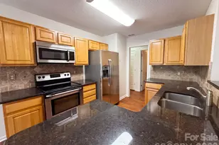 4315 Enoch Dr, Charlotte, NC 28269 - Photo 8