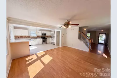 6807 Wandering Creek Drive, Charlotte, NC 28216 - Photo 32