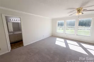 6807 Wandering Creek Dr, Charlotte, NC 28216 - Photo 24