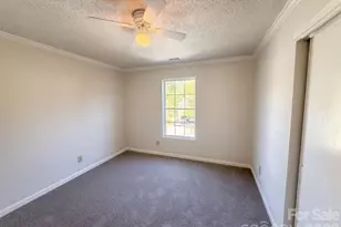 6807 Wandering Creek Dr, Charlotte, NC 28216 - Photo 14