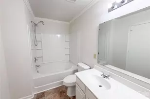 6807 Wandering Creek Dr, Charlotte, NC 28216 - Photo 30