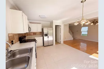 6807 Wandering Creek Drive, Charlotte, NC 28216 - Photo 26