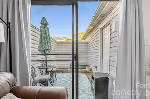 1702 Renard Ridge Rd, Charlotte, NC 28212 - Photo 14
